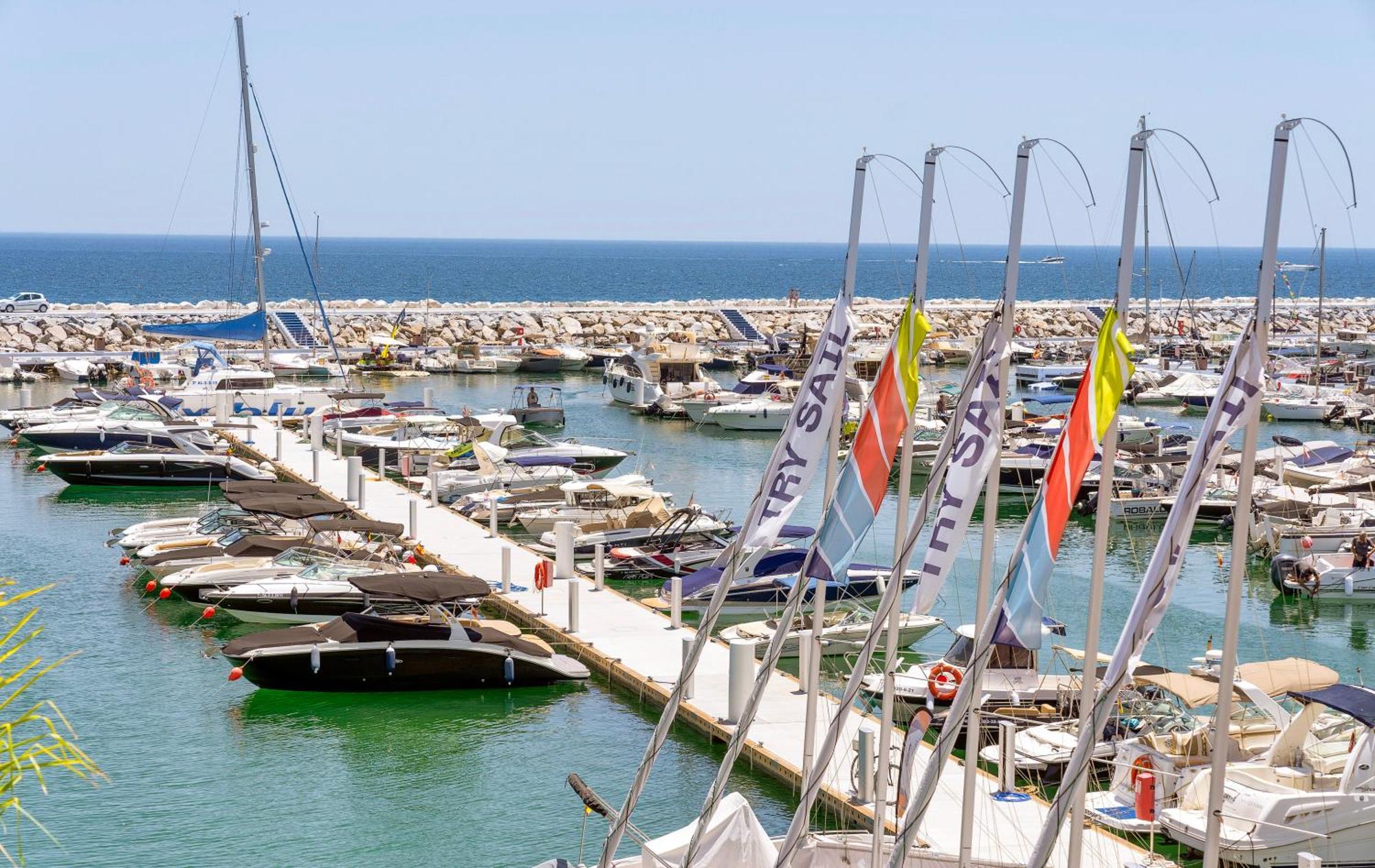224 -luxury Selection- Puerto Banus Front Line Duplex Penthouse Apartment Marbella